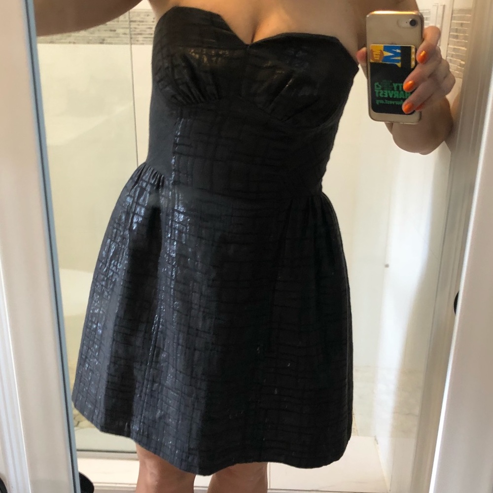 Party Dress! - Picture 3 of 8